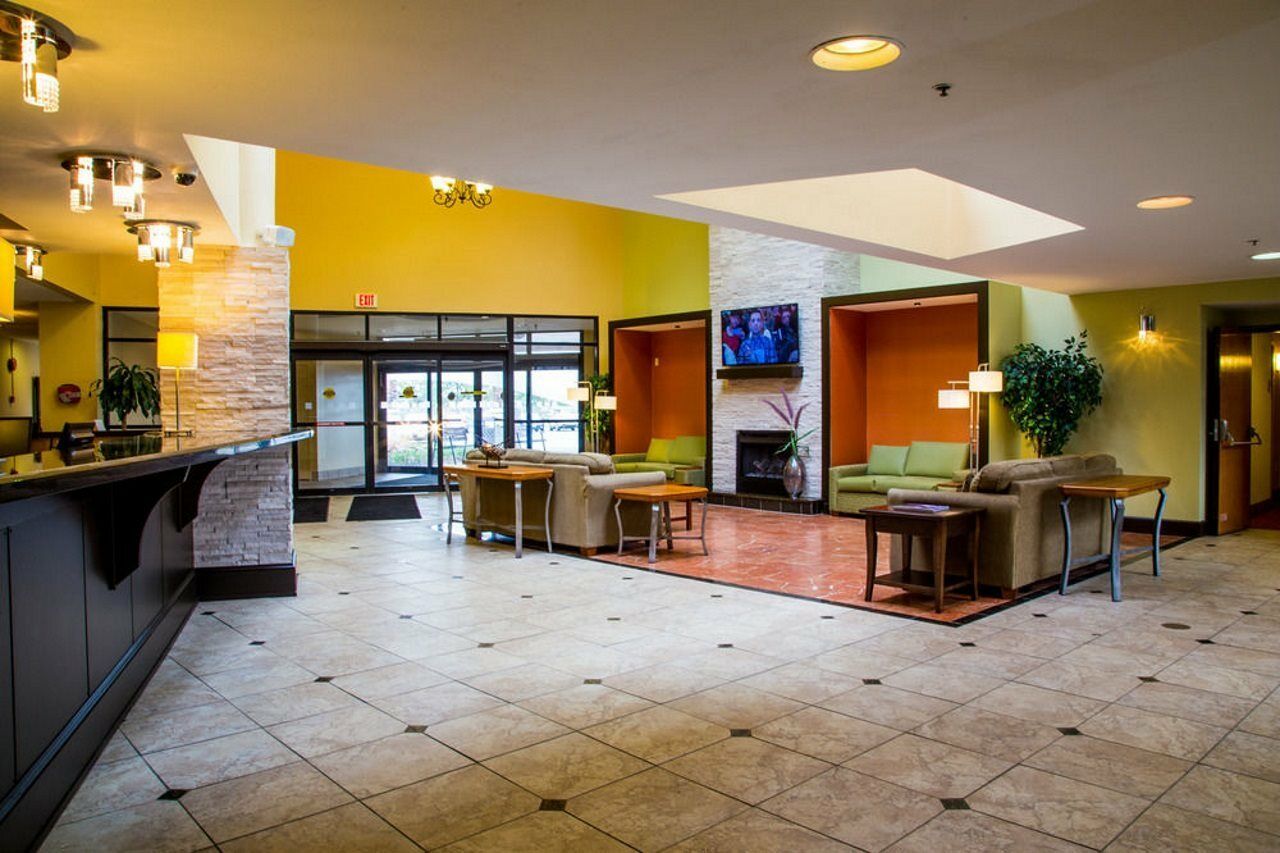 Ramada Plaza Rochester Airport ภายนอก รูปภาพ